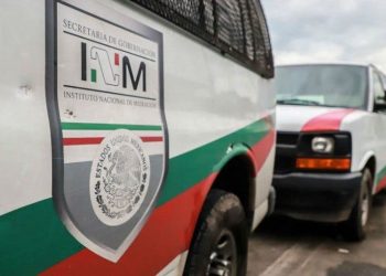 Cae agente de Migración en Coahuila… ¡por traficar personas!