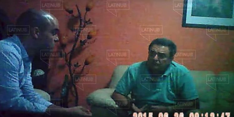 Revelan videos de hermano de López Obrador recibiendo dinero para la campaña de 2018