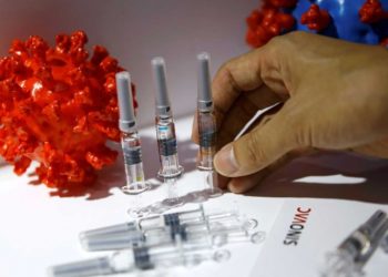 China promete vacuna lista contra covid-19 en noviembre