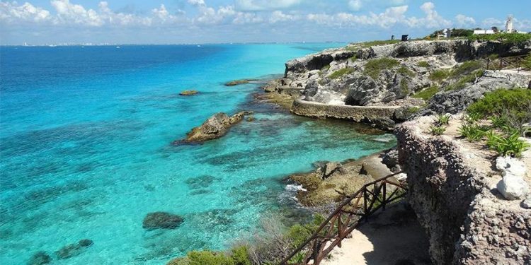 Gobierno de Quintana Roo asegura playas y arrecifes de cinco municipios en 42.5 mdp