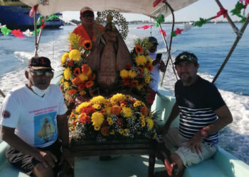 Pescadores de Isla Mujeres cumplen con la Virgen de la Caridad del Cobre