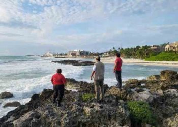Continúa la búsqueda un joven ‘tragado’ por el mar