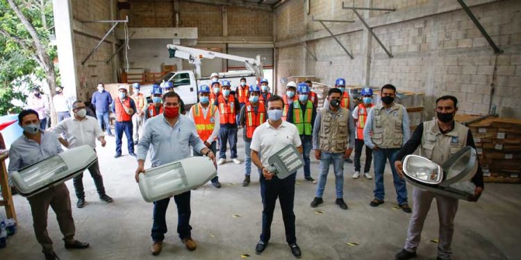 Cozumel será el municipio mejor iluminado de México: Pedro Joaquín