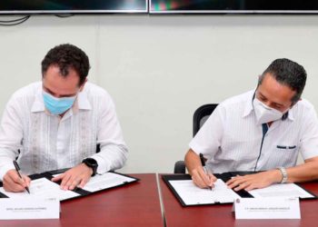 Firma Carlos Joaquín convenio con la SHCP para combatir delitos financieros y fiscales