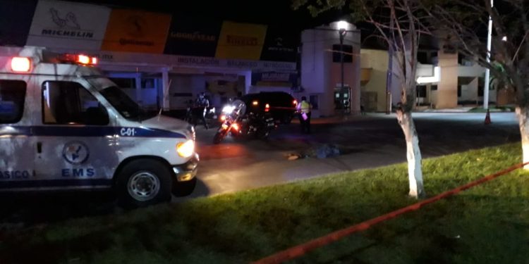 Indigente en Chetumal cruza la calle y muere atropellado sobre la Insurgentes