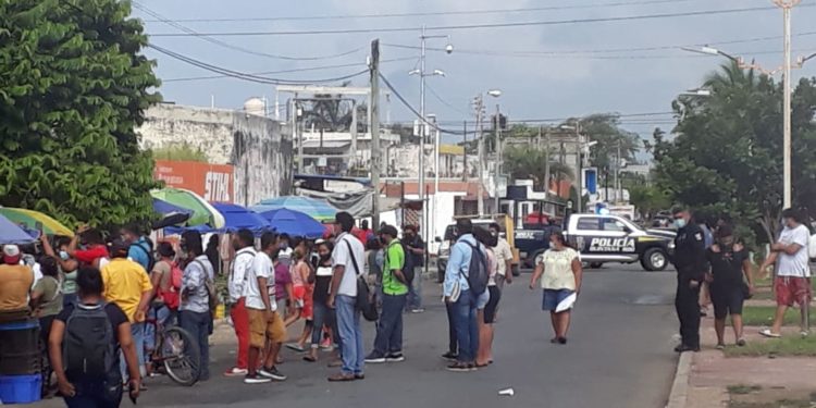 Desalojo de ambulantes en Chetumal provoca inconformidad