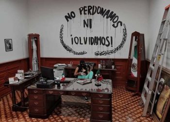 Si viene la policía nos vamos defender’, feministas seguirán ‘ocupando’ la CNDH