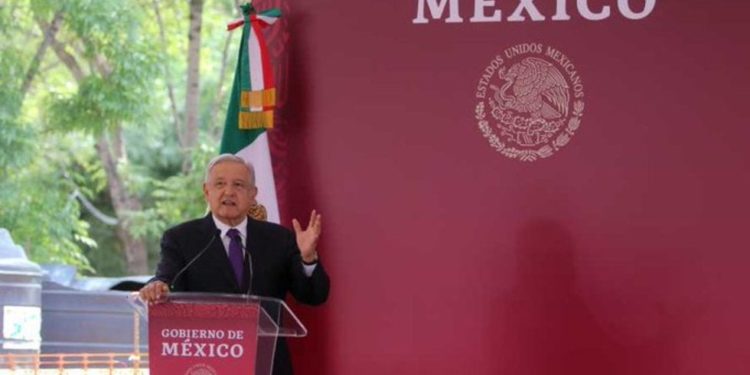 AMLO anuncia otra rifa para 2021, con yates, aviones…