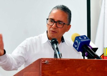 Denuncian al Fiscal General, Óscar Montes de Oca