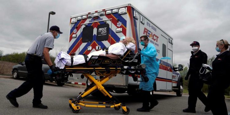 EU registra récord de covid-19: 83 mil casos en un día