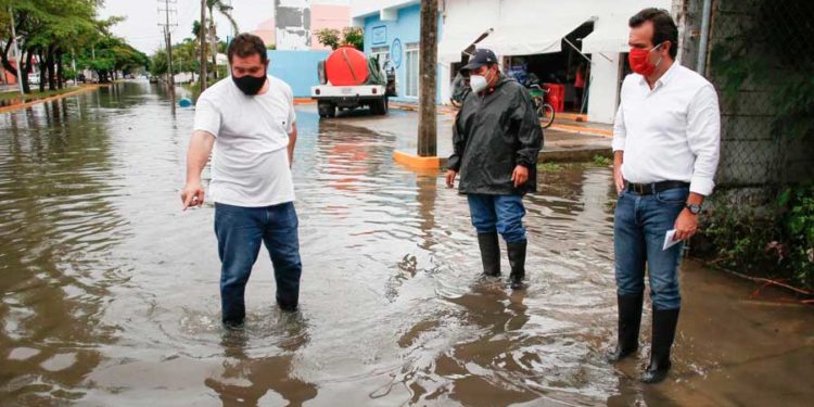 Supervisa Pedro Joaquín trabajos del ‘Operativo Tormenta’ ante la presencia de la Depresión Tropical 25 en Cozumel