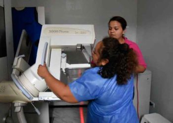 Busca Ayuntamiento de Isla Mujeres sensibilizar y prevenir el cáncer de mama