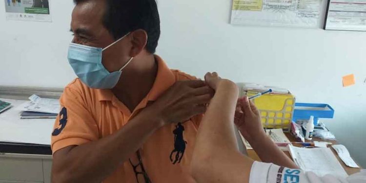 Avanza a paso firme campaña de vacunación contra influenza en Isla Mujeres