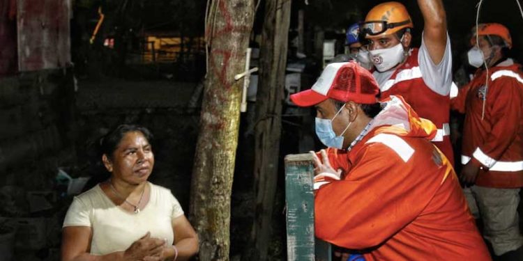 Buscan proteger a las familias que ante el paso del huracán Delta