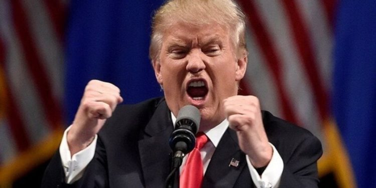 Donald Trump echa humo en Twitter… arremete contra los medios por criticar su manejo de la pandemia