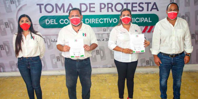 Realizan el PRI de Isla Mujeres cambio de dirigencia