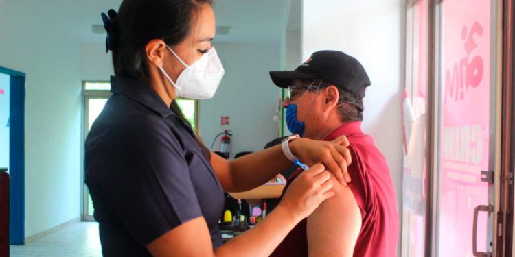 Ayuntamiento de Isla Mujeres también promueve la vacuna contra la Influenza