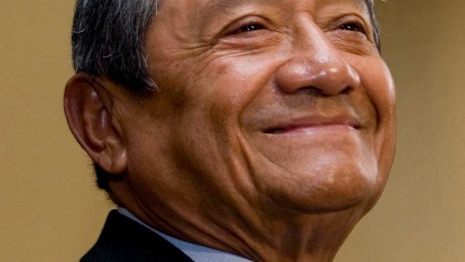 Muere Armando Manzanero, víctima de Covid-19