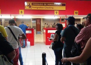 Cuba cierra el paso a viajeros mexicanos