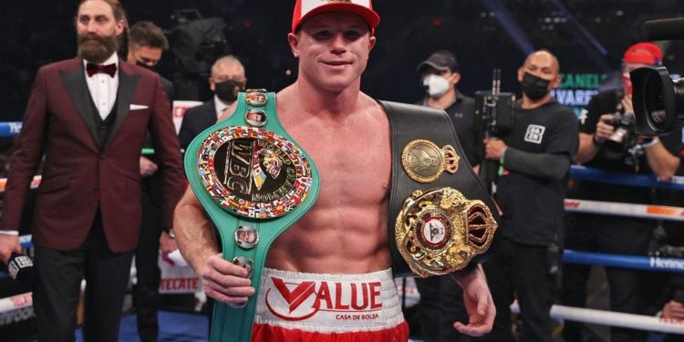 Cómoda victoria para Saúl el Canelo Álvarez
