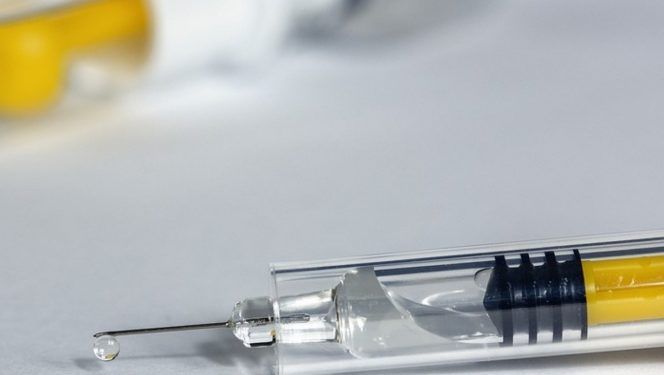 ¡ALERTA! Así venden vacuna falsa de covid; no caigas en el engaño