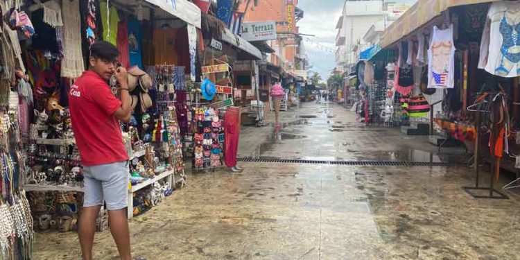 Comerciantes de Isla Mujeres siguen sufriendo por la pandemia
