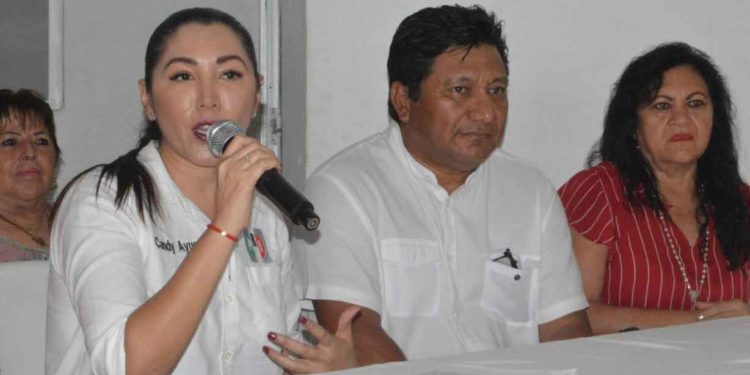 Priístas de Isla Mujeres empiezan a levantar la mano