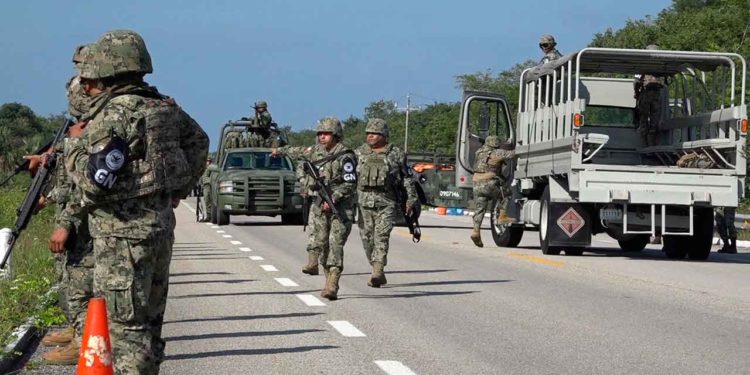 Condenan a pilotos de Jet cargados con más de una tonelada de cocaina