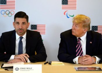 Otro más que le renuncia a Donand Trump, ahora fue el Secretario Interino de Seguridad Nacional