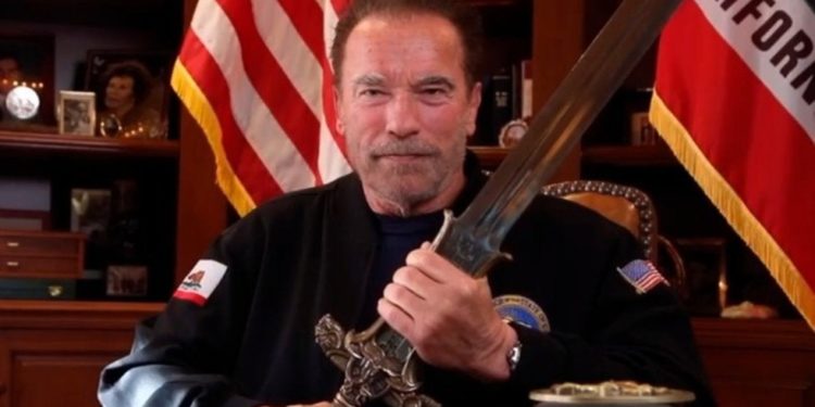 Schwarzenegger compara a seguidores de Trump con nazis