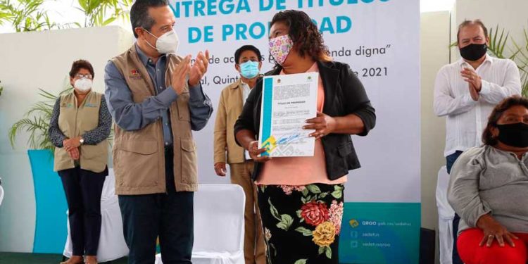 La certeza patrimonial contribuye a disminuir la desigualdad social: Carlos Joaquín