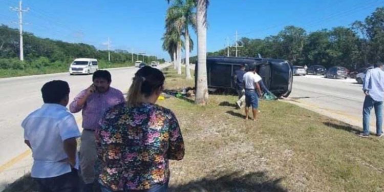 Alcalde de Tulum sale ileso tras sufrir accidente de transito
