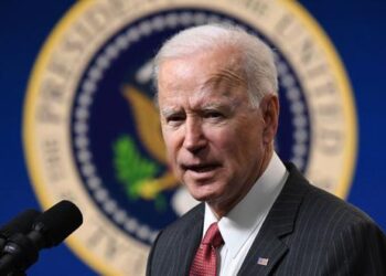 Tras absolución de Donald Trump, Joe Biden reconoce fragilidad de la democracia