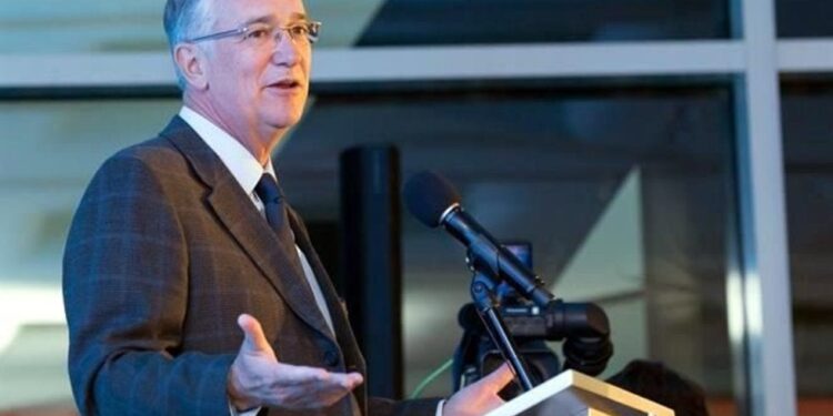 Empresas de Salinas Pliego deben 40 mil mdp de impuestos al SAT