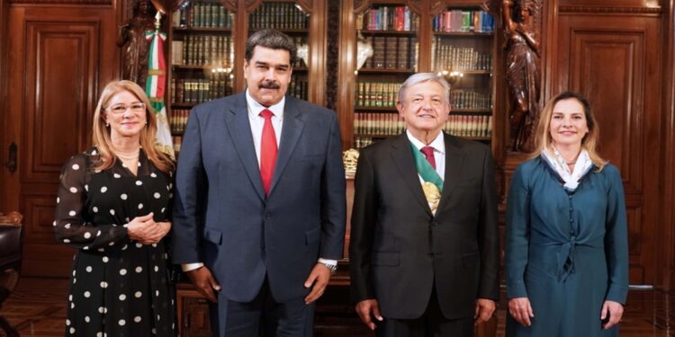 Maduro propone a AMLO que petrolera venezolana abastezca de gas a México