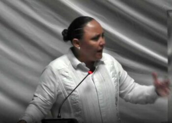 Aprueban licencia a Cristina Torres, va por la presidencia municipal de Solidaridad