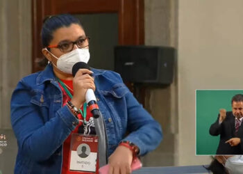 Periodista expone en la mañanera impunidad sobre agresiones del 9N en Cancún