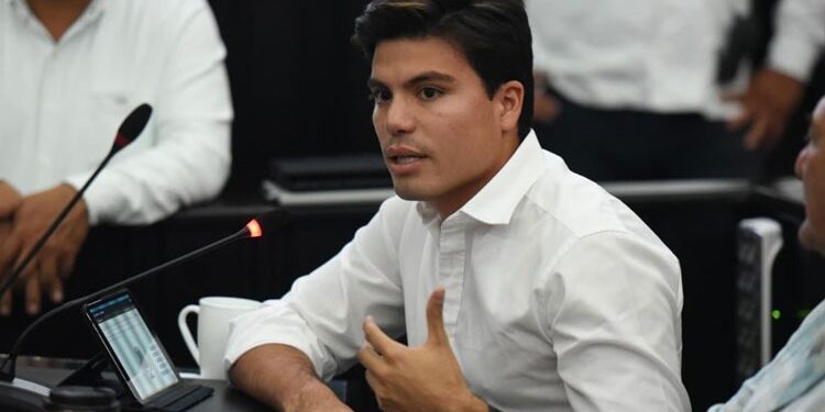 Presidente de la Jugocopo podría buscar diputación federal