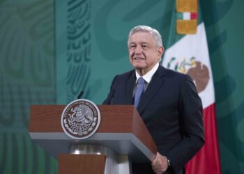 AMLO celebra que Biden decidiera frenar construcción del muro fronterizo