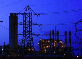 Falta de gas provoca apagón en estados del norte; reportan 400 mil usuarios sin luz