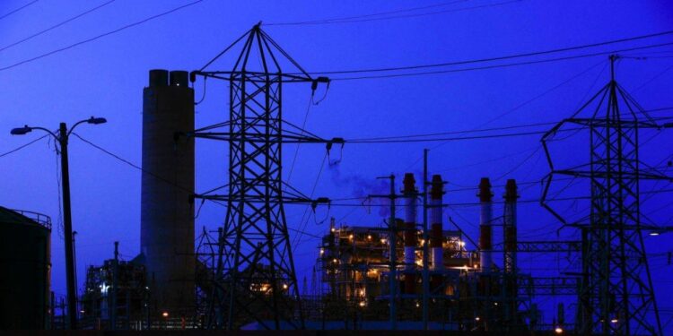 Falta de gas provoca apagón en estados del norte; reportan 400 mil usuarios sin luz