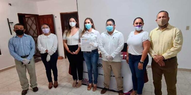 Atenea Gómez Ricalde encabeza mega alianza ‘Va por Quintana Roo’ en Isla Mujeres