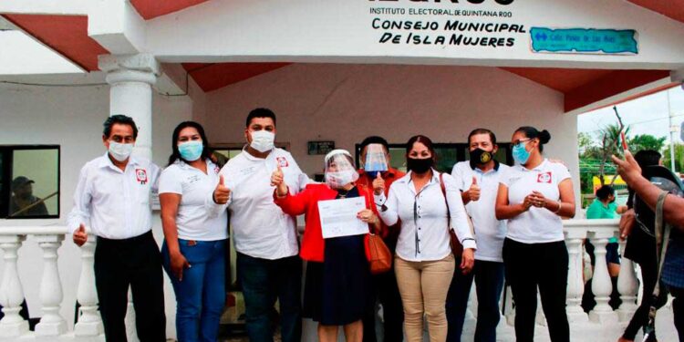 Mujer ejecutada en Isla Mujeres era candidata a primer regidor en la planilla del RSP