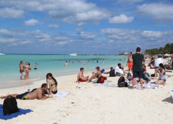 Crecen dudas sobre el nuevo impuesto a turistas