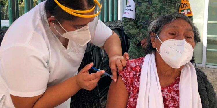 26 mil 311 vacunas han sido aplicadas en Quintana Roo