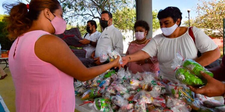 Llegan a Rancho Viejo las brigadas de asistencia social