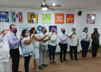619 personas son los que se registraron ante el IEQROO ayer como precandidatos a Miembros de Ayuntamientos.