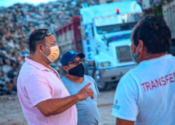 Inicia el retiro de la basura en Isla Mujeres con ocho góndolas