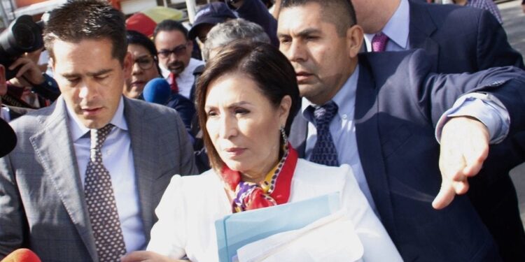 Rosario Robles ofrecerá a FGR aportar pruebas contra el ex titular de Hacienda, Luis Videgaray