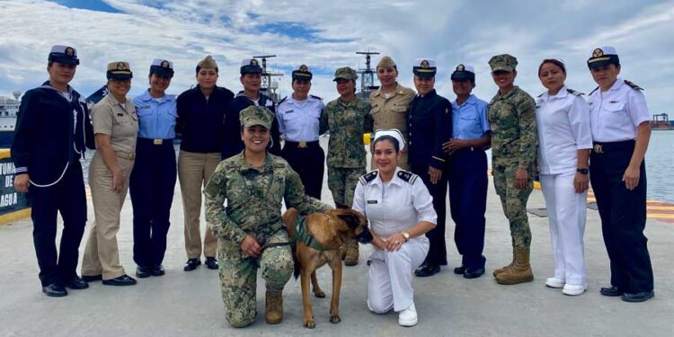 Mujeres Navales hacen patente la promoción de una cultura de igualdad de género en el marco de la celebración de los “200 Años de la Armada de México”